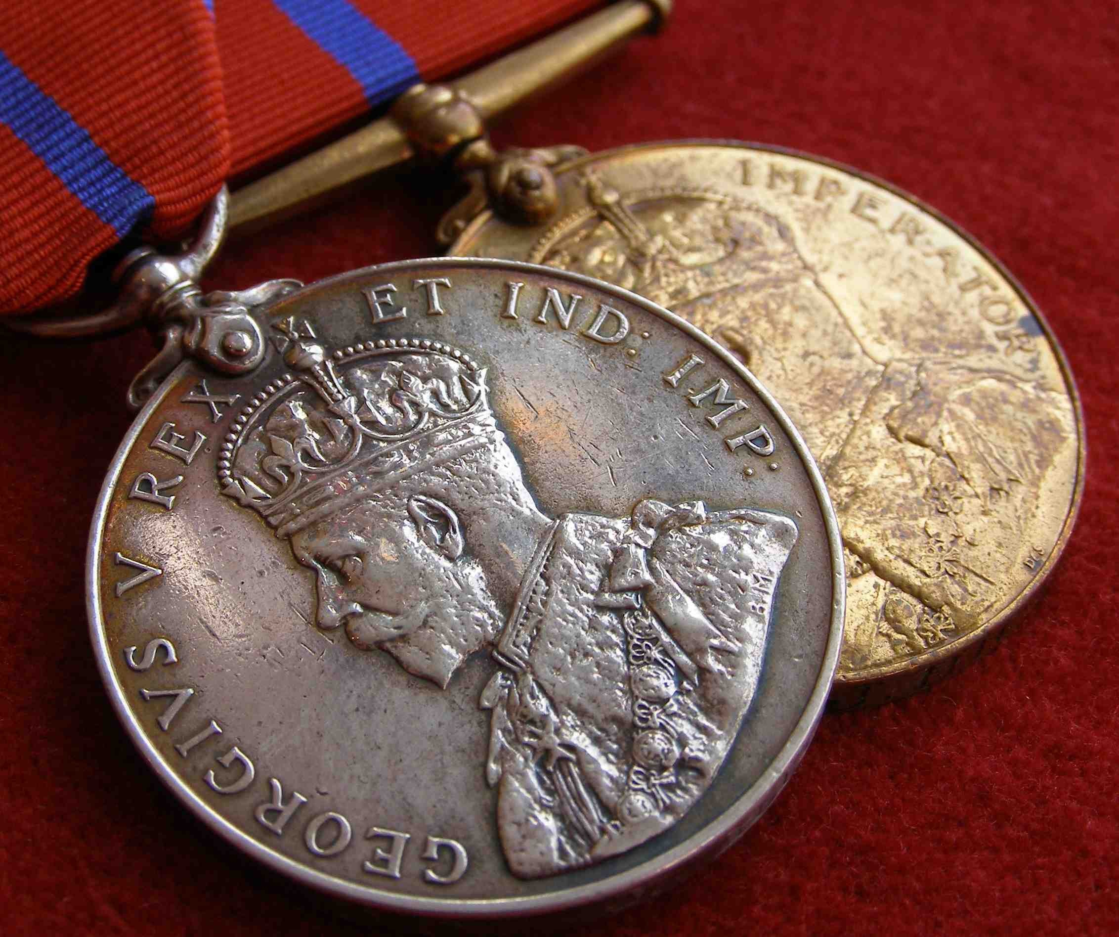 CORONATION MEDALS TO METROPOLITAN POLICE W DIVISION